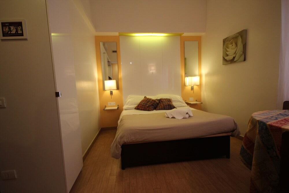 Internouno Hotel Rome Buitenkant foto
