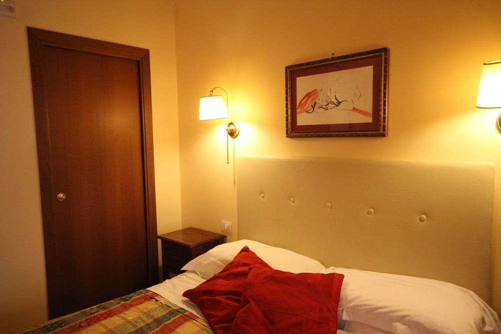 Internouno Hotel Rome Buitenkant foto